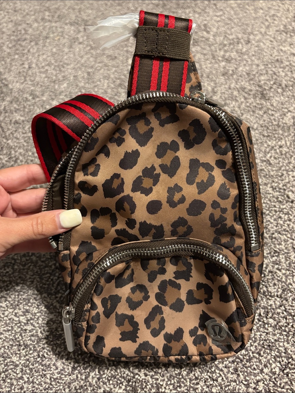 Lululemon Everywhere Small Sling Bag *Leopard